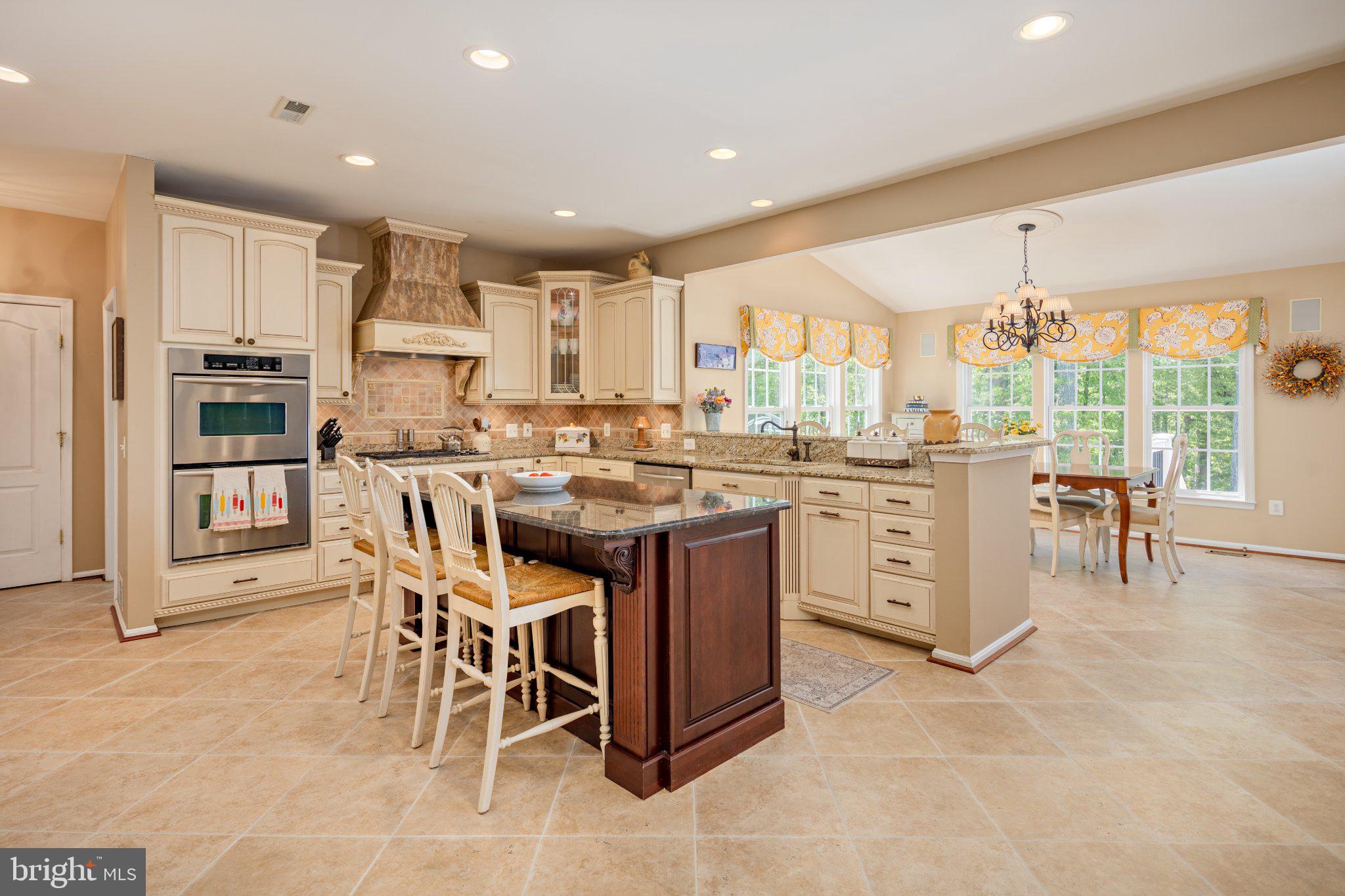 VINEYARD OAK NORTH - Residential