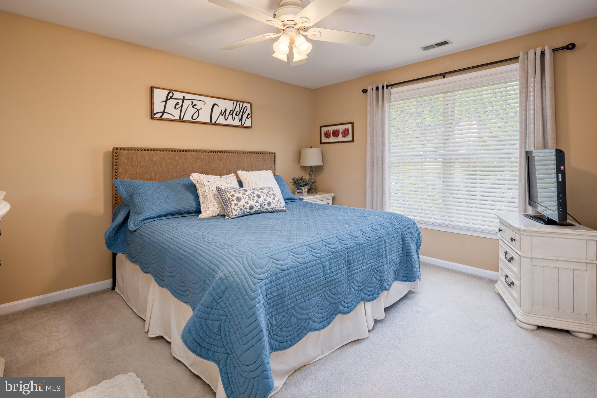 VINEYARD OAK NORTH - Residential
