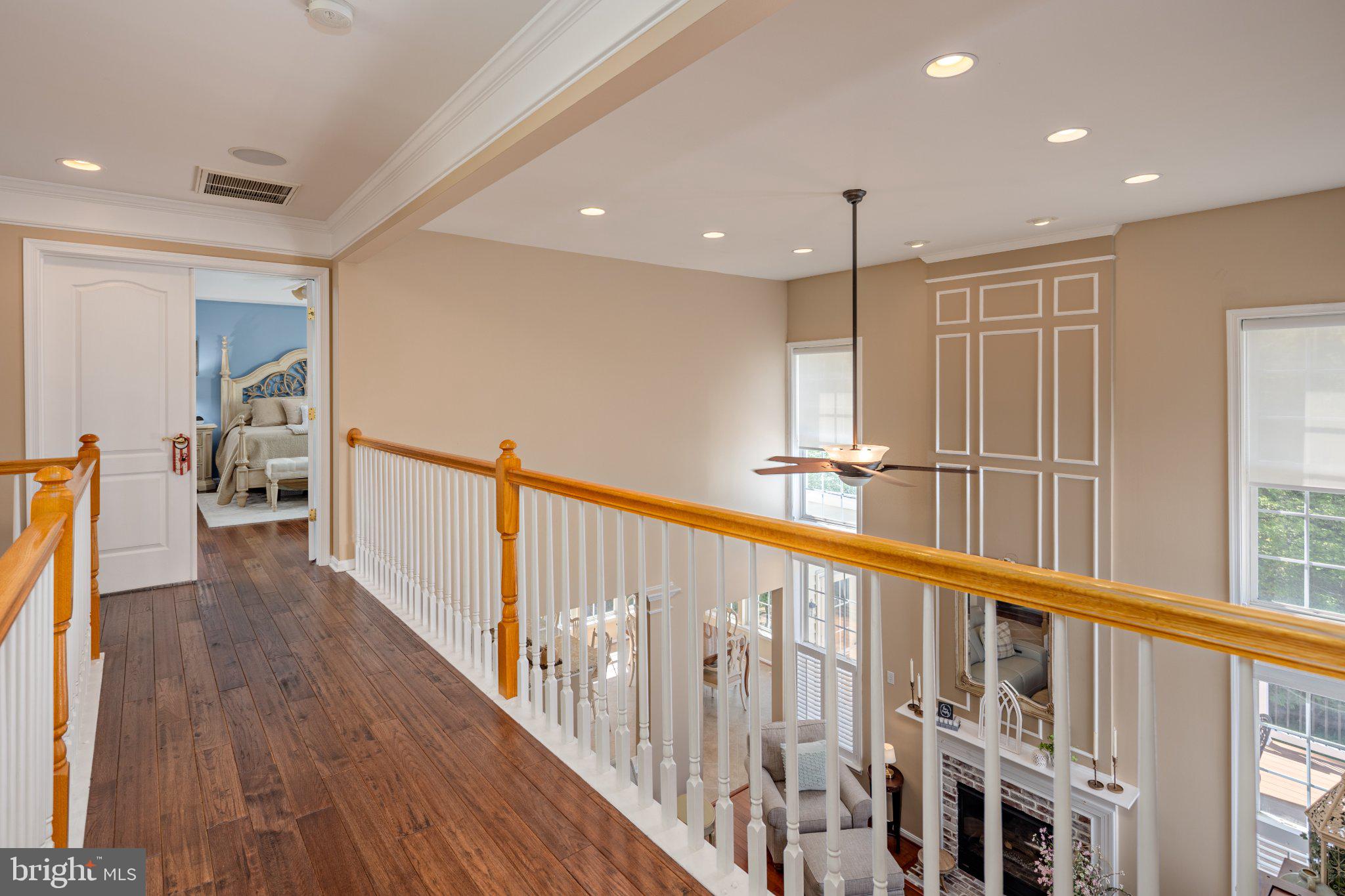 VINEYARD OAK NORTH - Residential