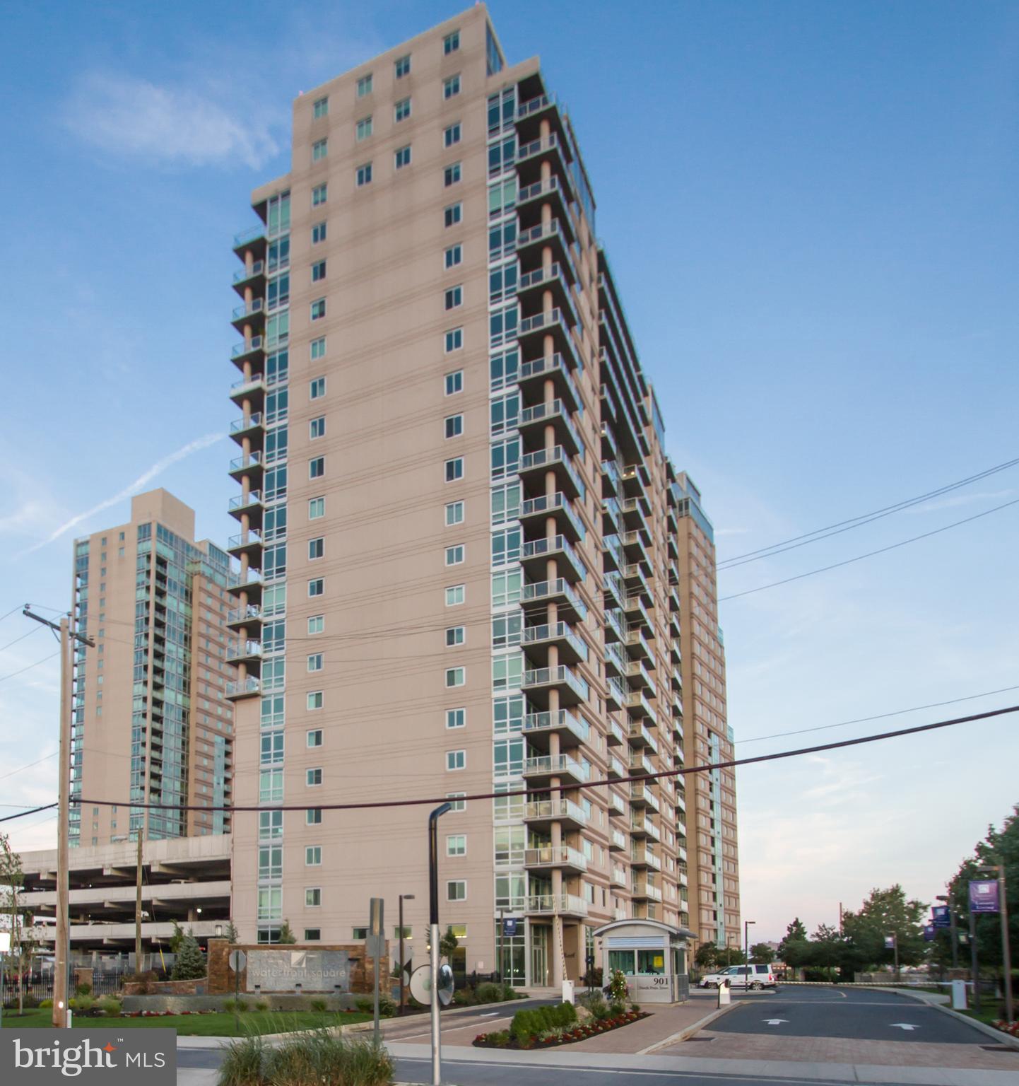 901 N PENN STREET F1502