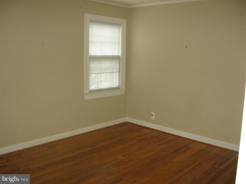 ARLINGTON VILLAGE - Residential Lease