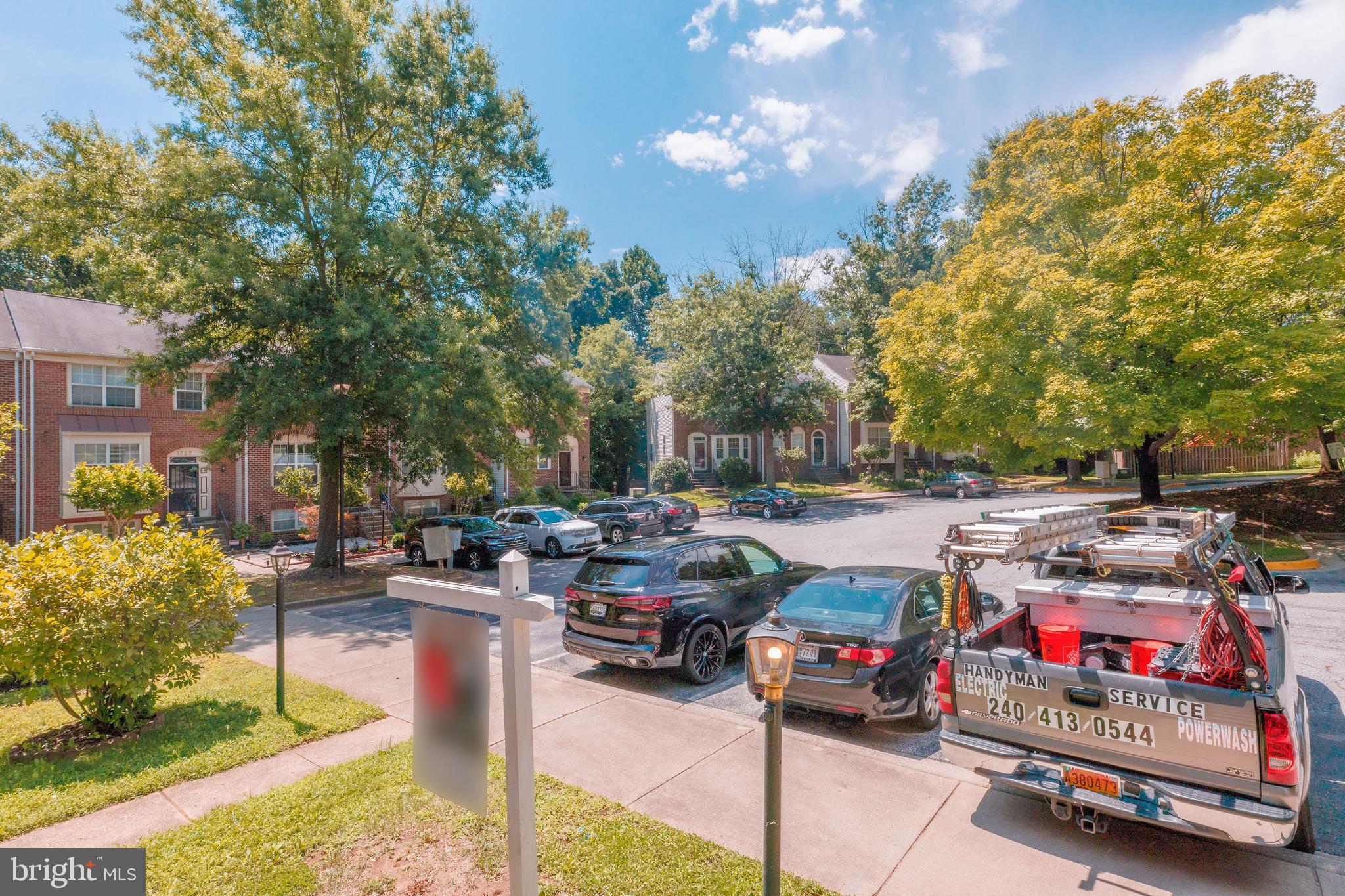 WOODVIEW VILLAGE - Residential