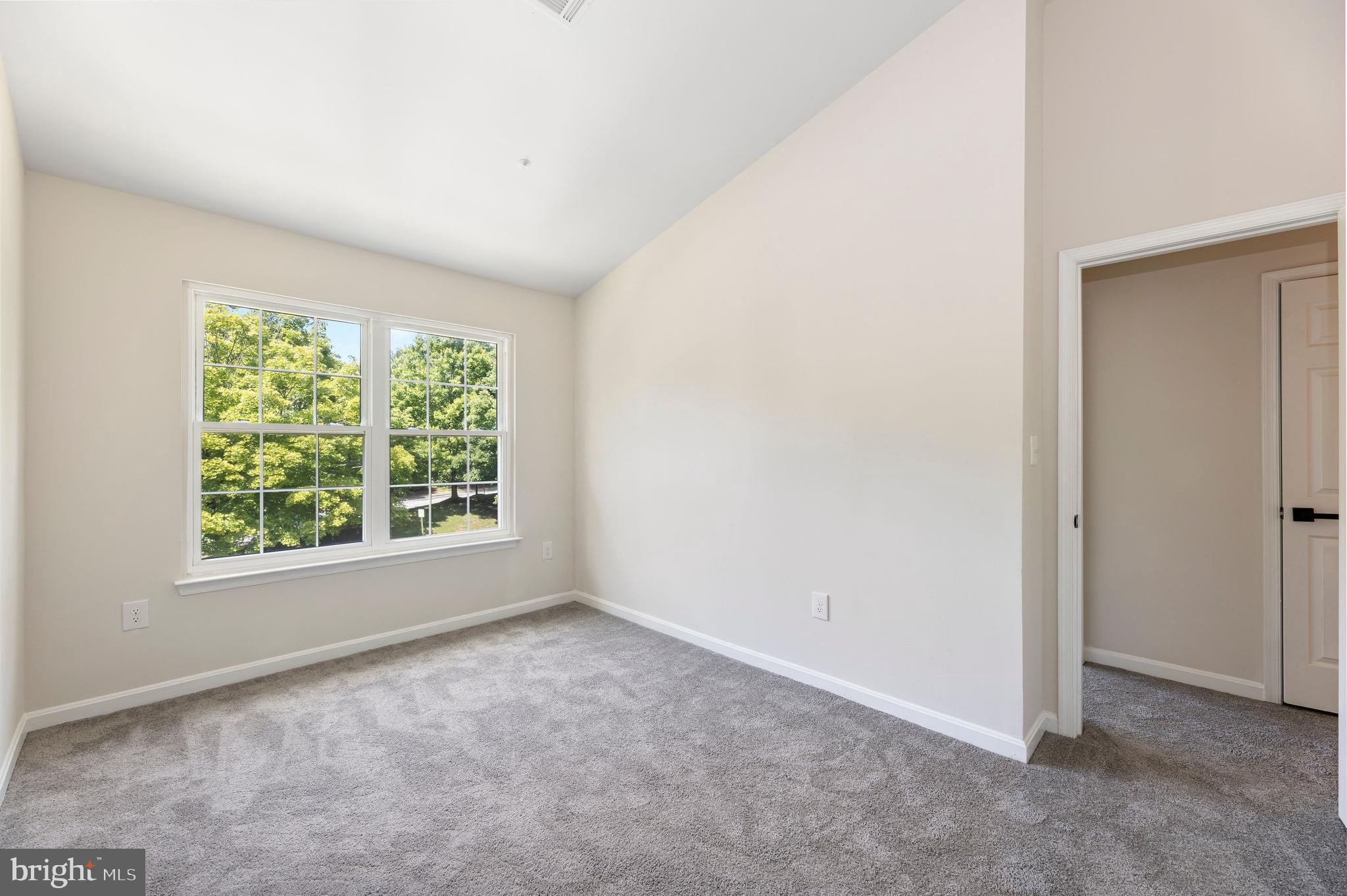 WOODVIEW VILLAGE - Residential