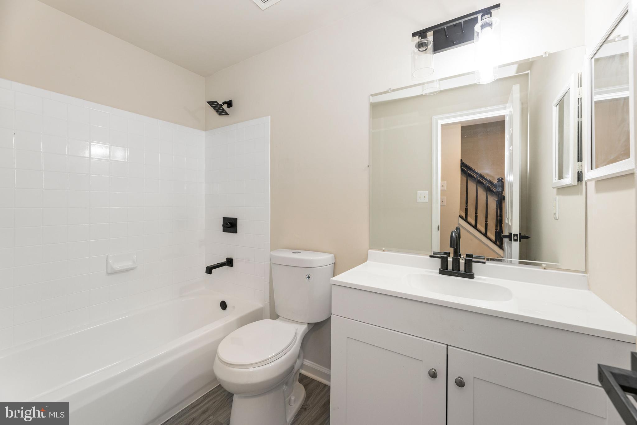 WOODVIEW VILLAGE - Residential