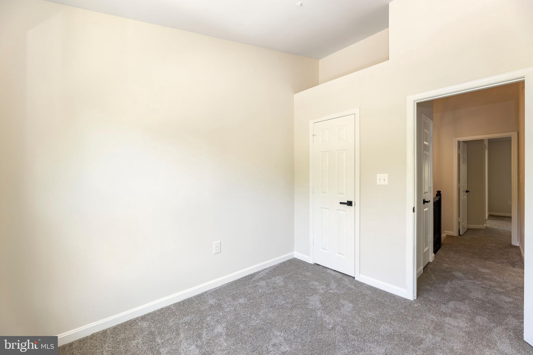 WOODVIEW VILLAGE - Residential