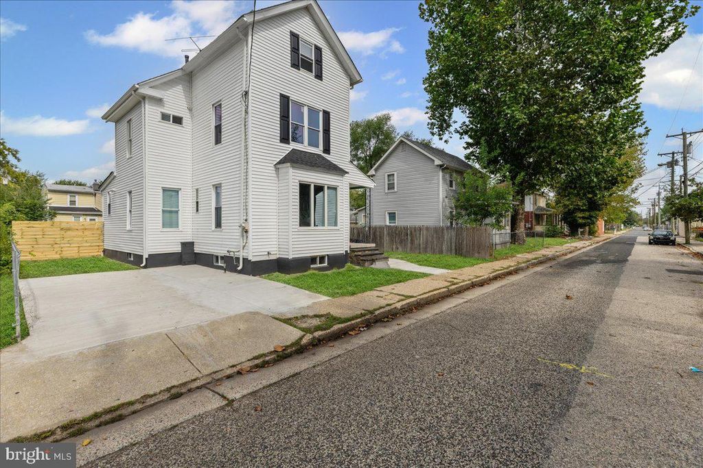 Photo of 21 W Adams Street, PAULSBORO, NJ 08066 (MLS # NJGL2064714)