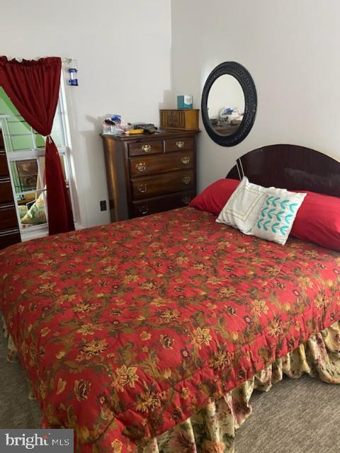 LONDON TOWNE - Residential