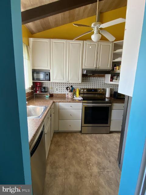 LONDON TOWNE - Residential