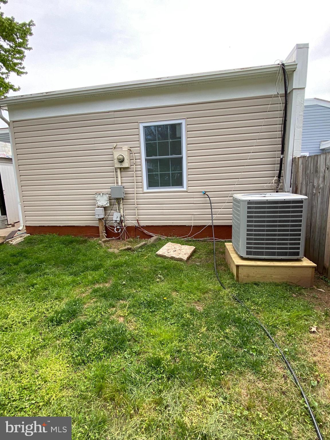 LONDON TOWNE - Residential