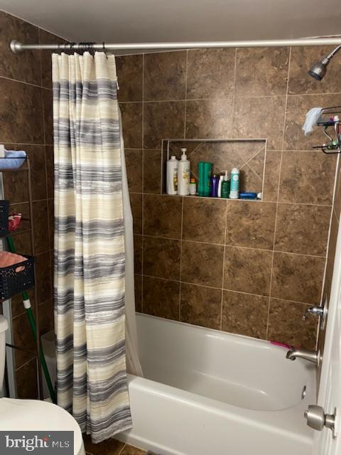 LONDON TOWNE - Residential