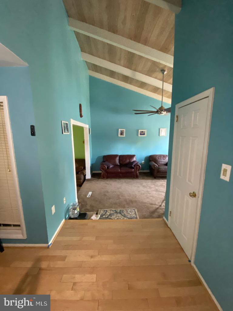 LONDON TOWNE - Residential