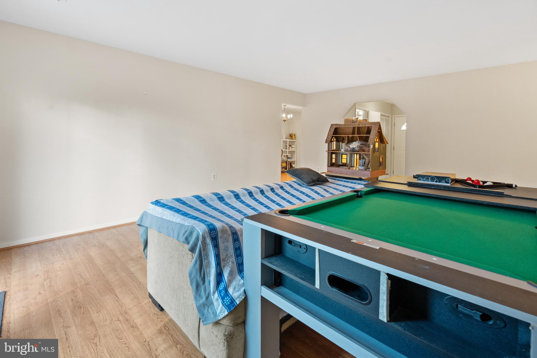 MAYFAIR - Residential