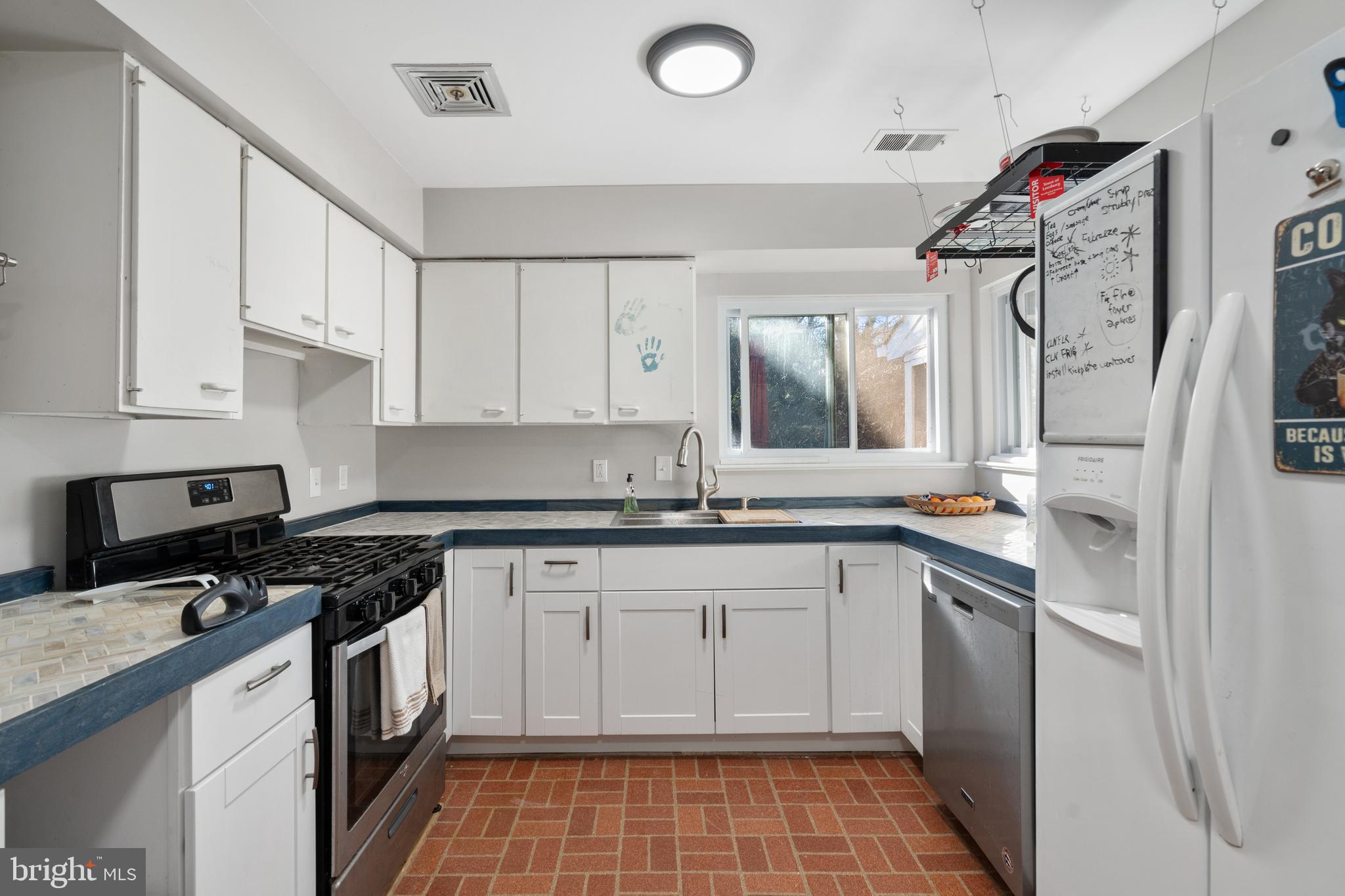 MAYFAIR - Residential