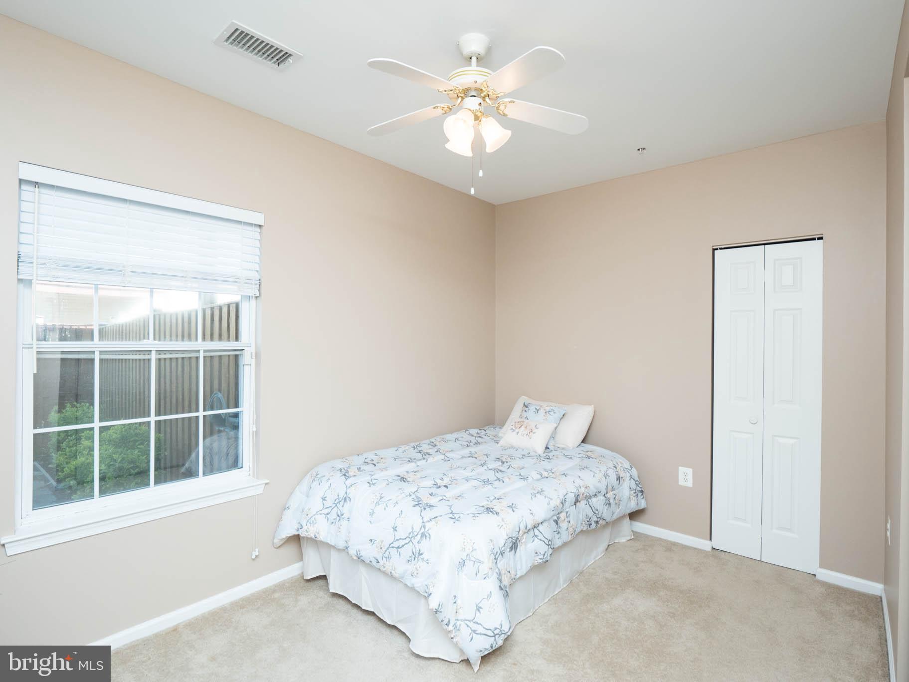 STONEHAVEN MEWS IN CROFTON VILLAGE - Residential