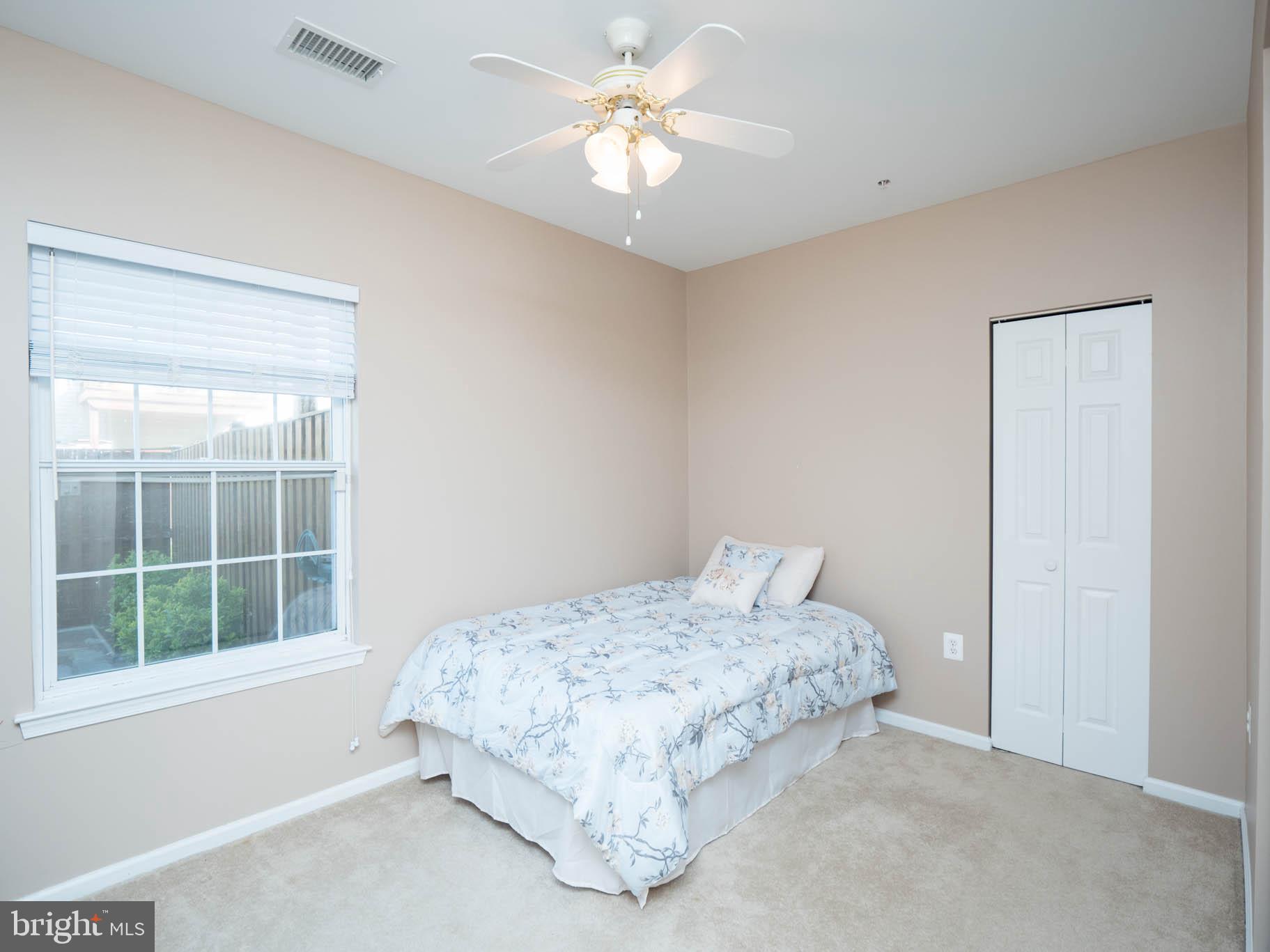 STONEHAVEN MEWS IN CROFTON VILLAGE - Residential