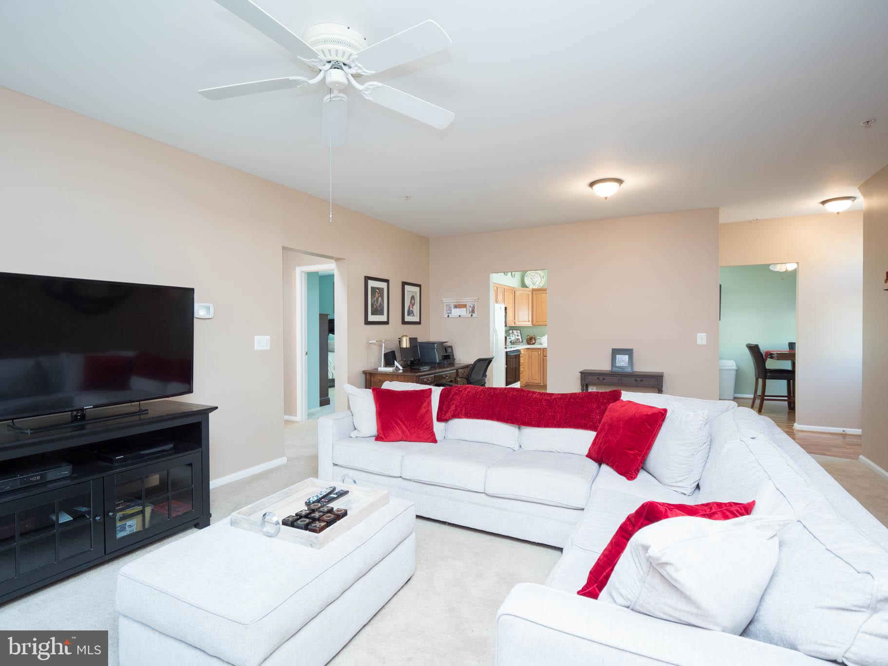 STONEHAVEN MEWS IN CROFTON VILLAGE - Residential