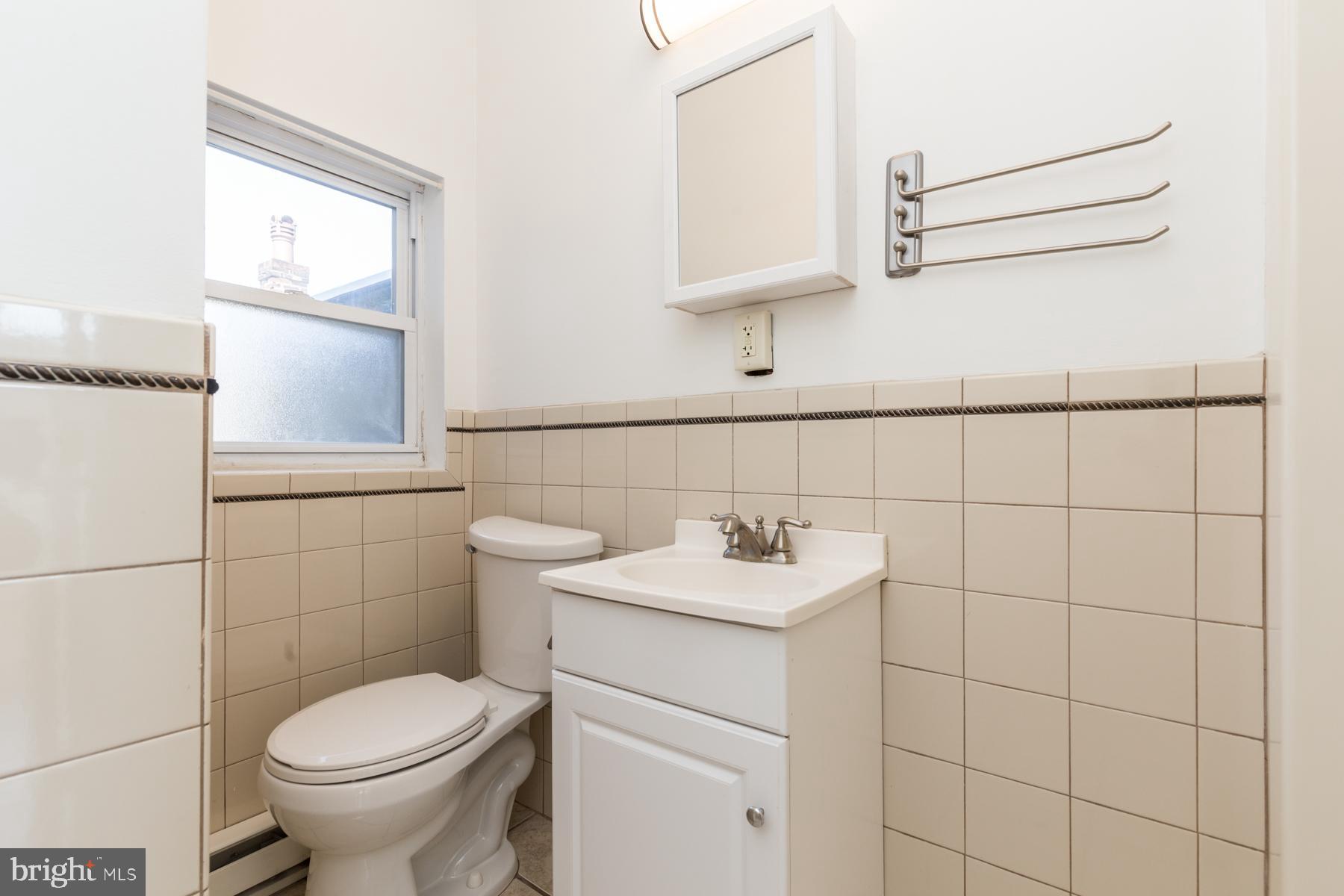EAST KENSINGTON - Residential Lease