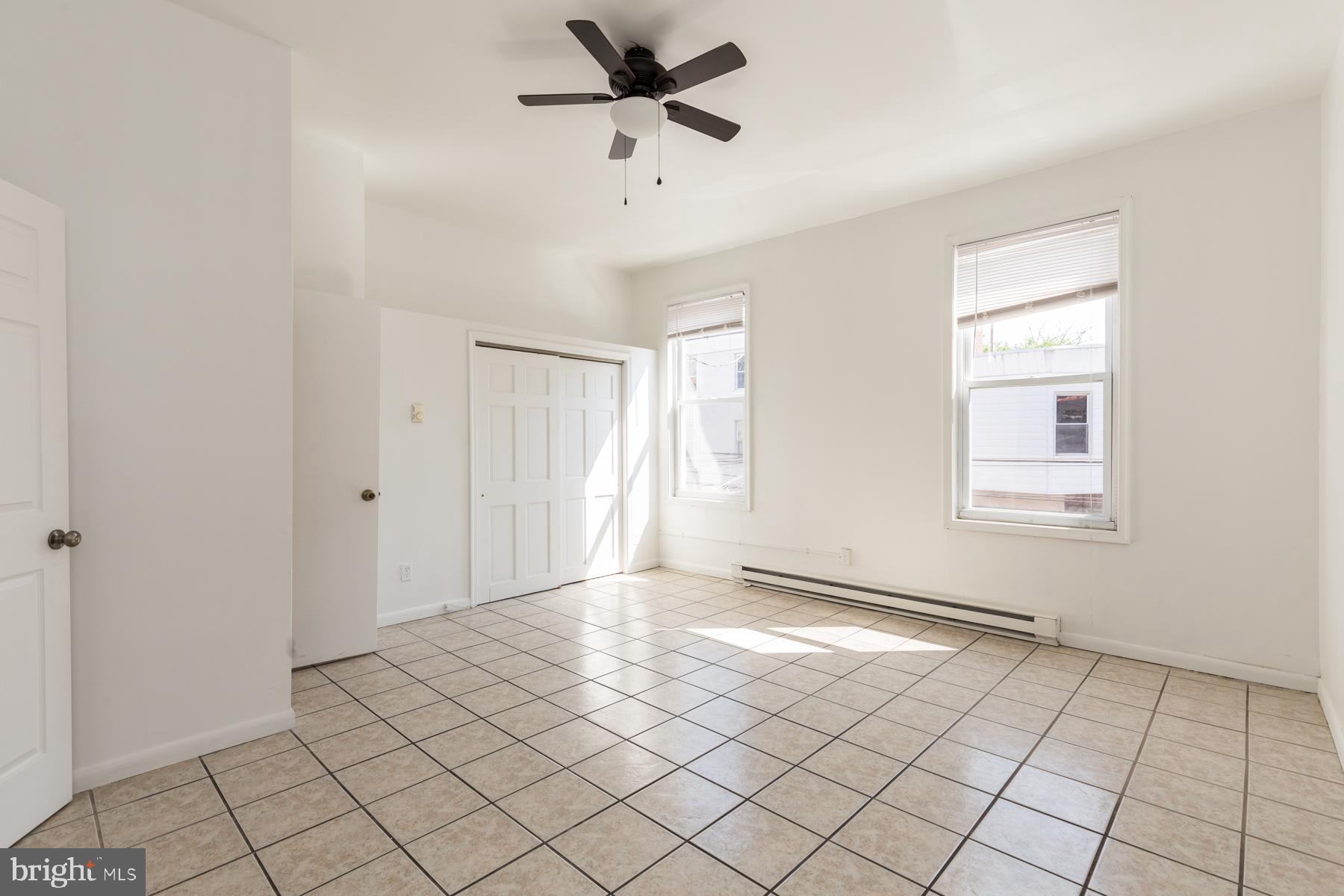 EAST KENSINGTON - Residential Lease