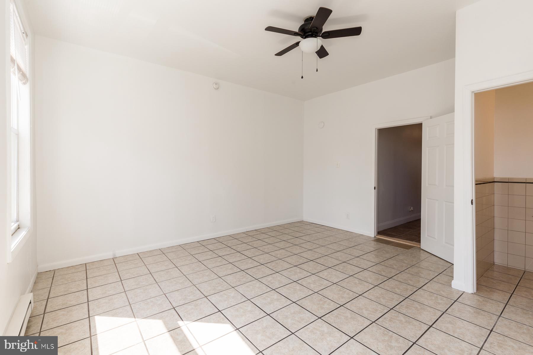 EAST KENSINGTON - Residential Lease