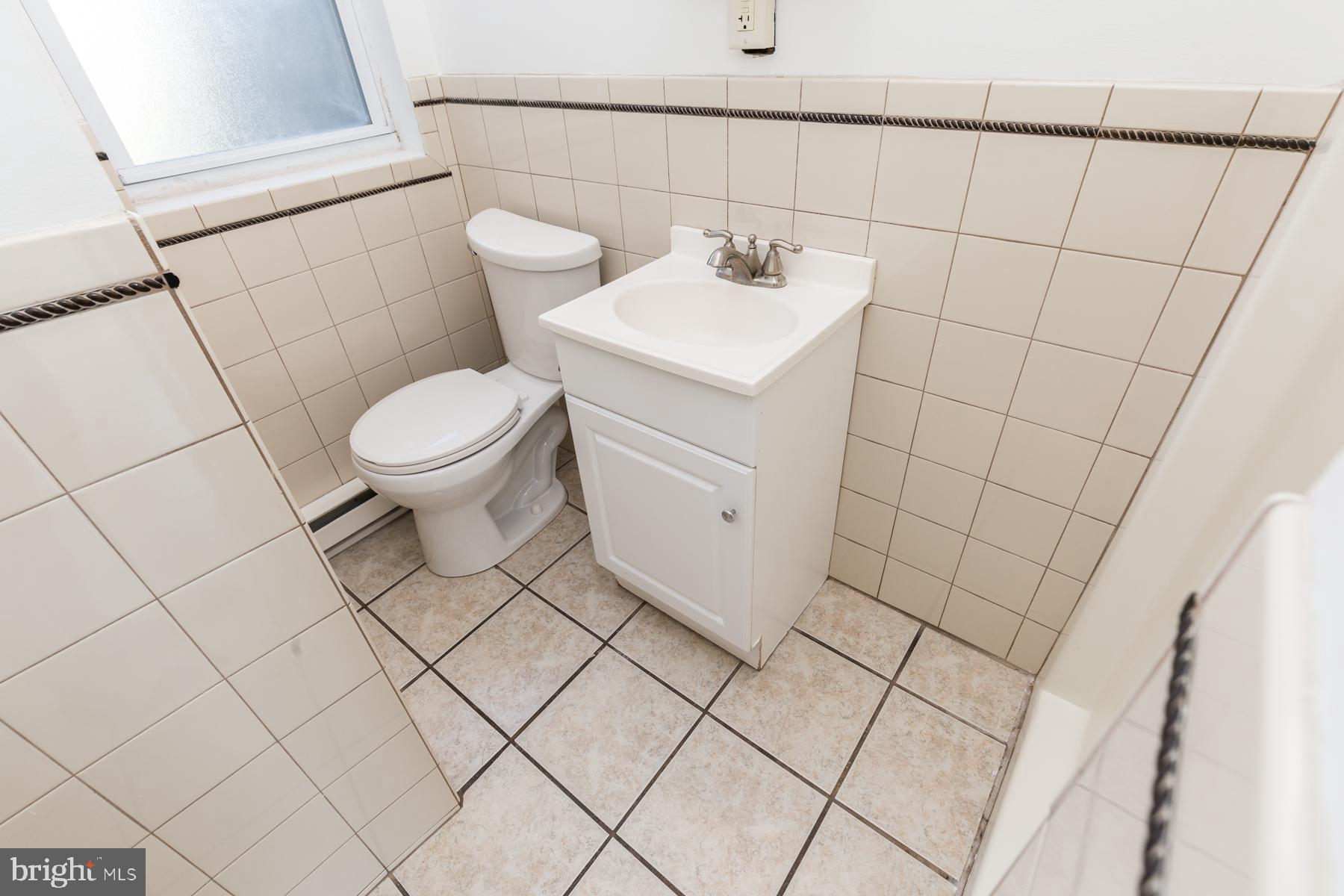 EAST KENSINGTON - Residential Lease