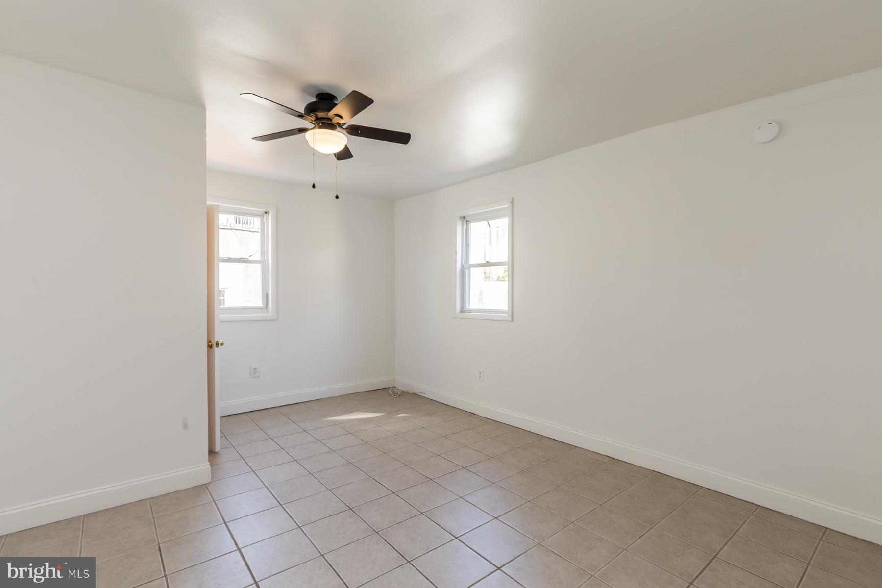 EAST KENSINGTON - Residential Lease