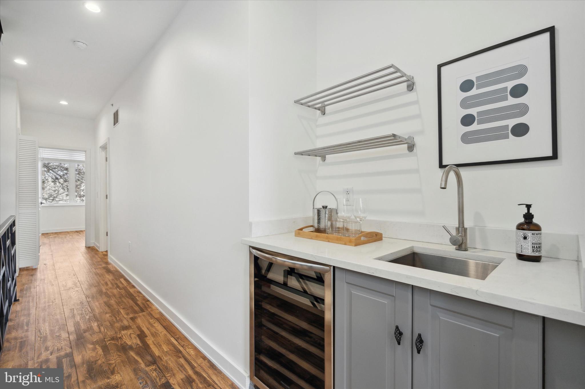 PHILADELPHIA - Residential