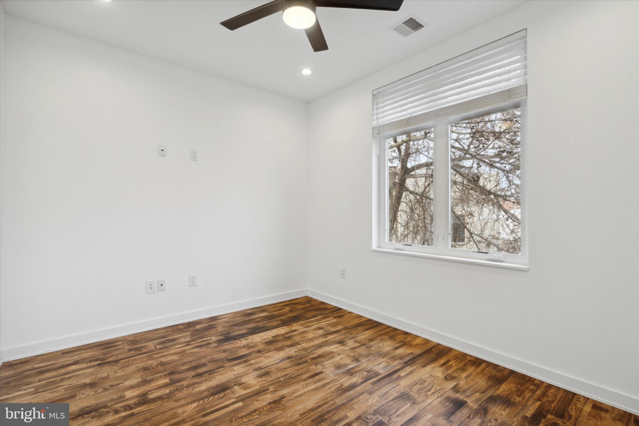 PHILADELPHIA - Residential