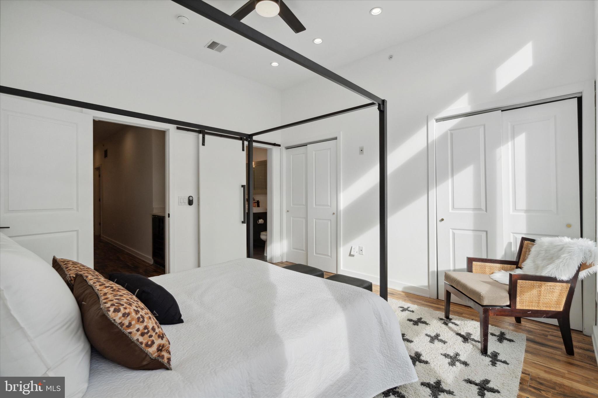 PHILADELPHIA - Residential