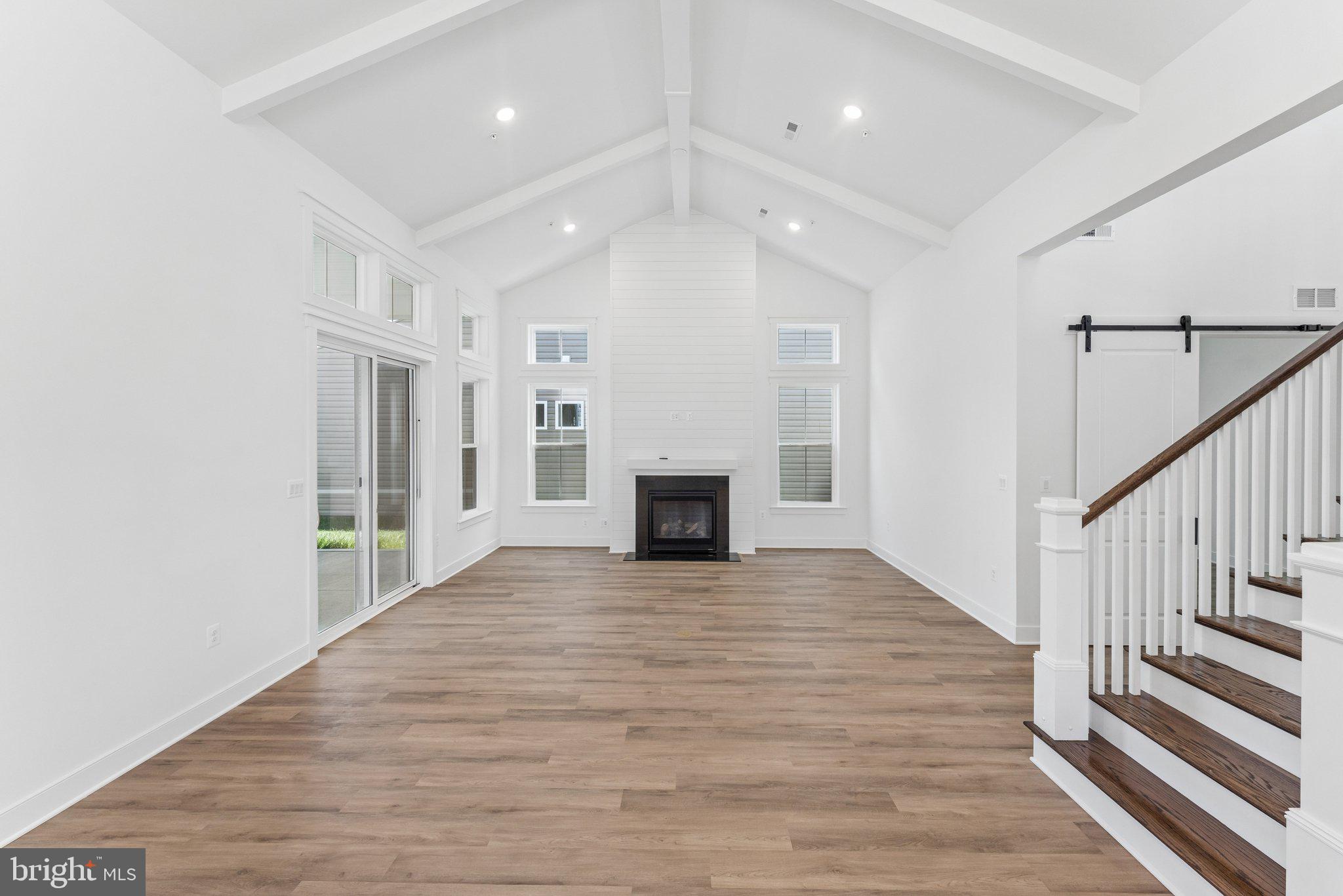 FOUR SEASONS AT KENT ISLAND - Residential