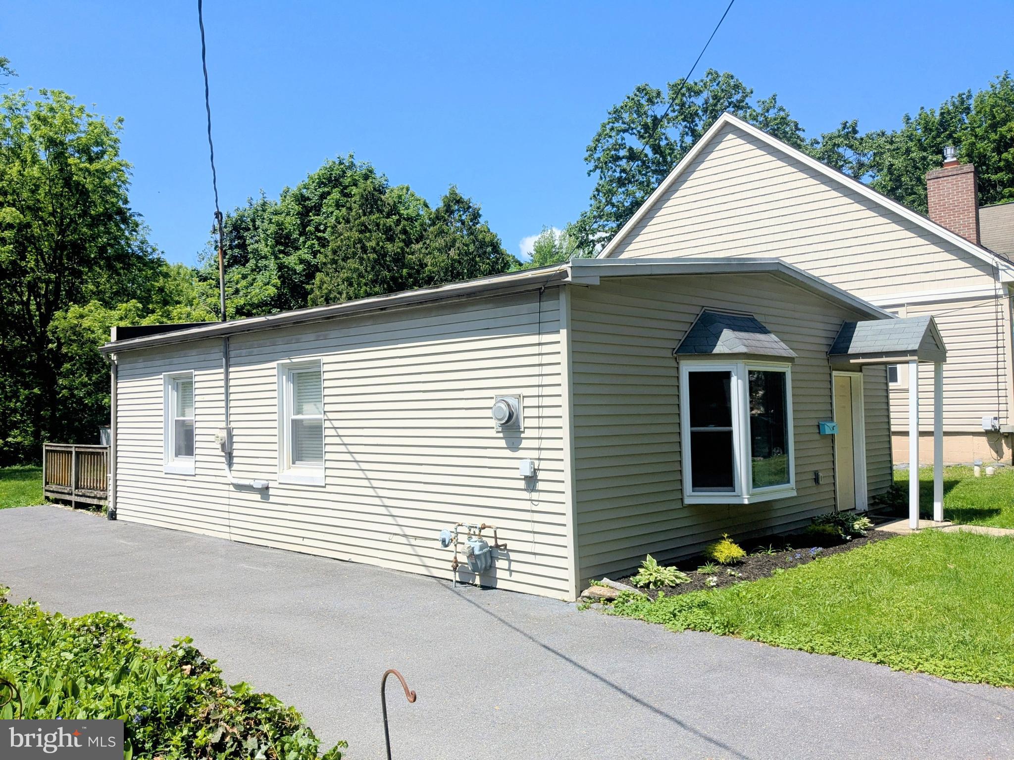 210 NOBLE STREET