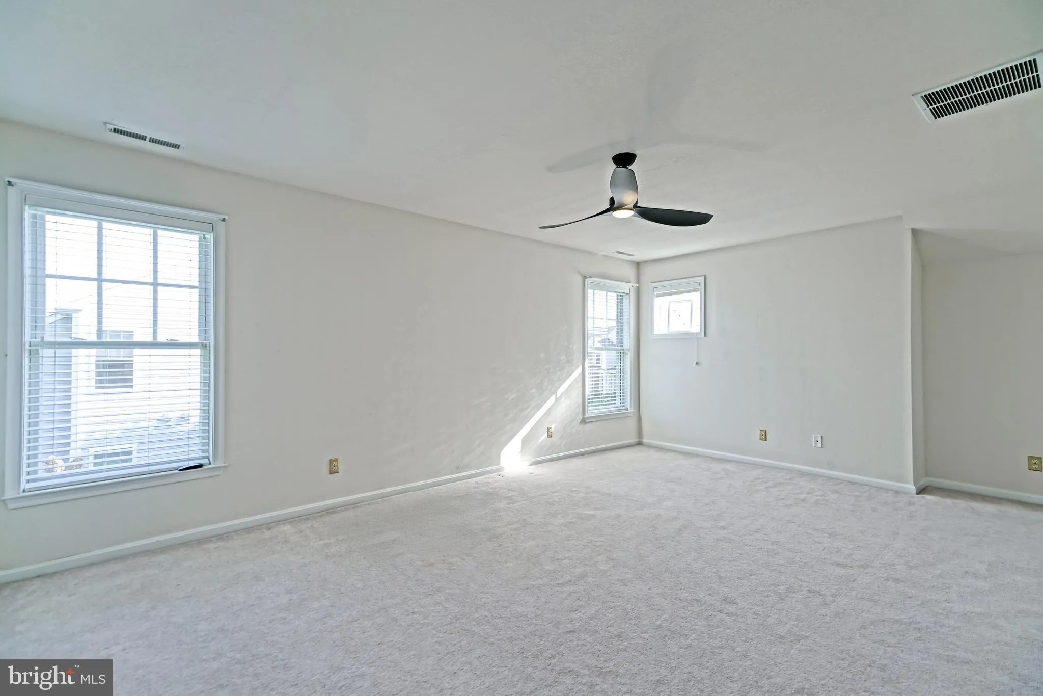 Lewes, Delaware 19958, United States, 3 Bedrooms Bedrooms, ,3 BathroomsBathrooms,Residential,Active,233124