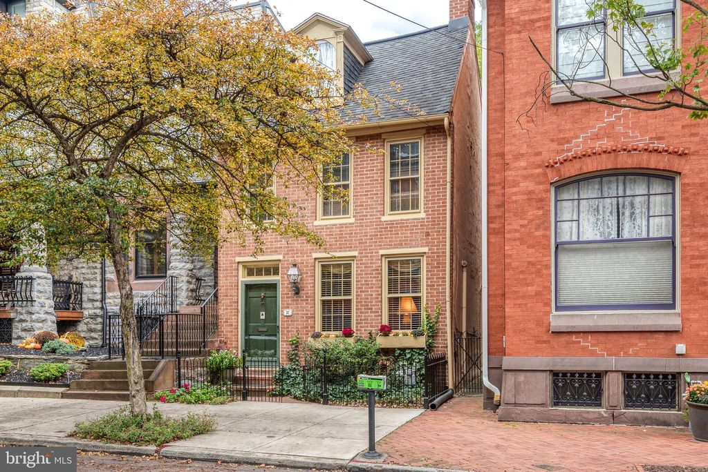 Photo of 37 N Lime Street, LANCASTER, PA 17602 (MLS # PALA2078492)