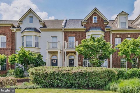 Townhouse For Sale - 413 Longhorn Crescent<br/> Montgomery County, ROCKVILLE, MD 20850