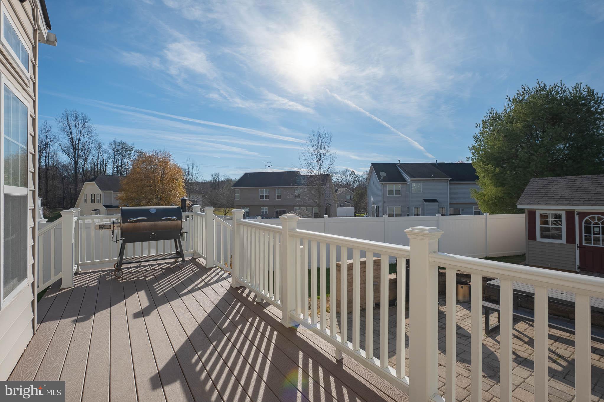 ASHTON ESTATES - Residential