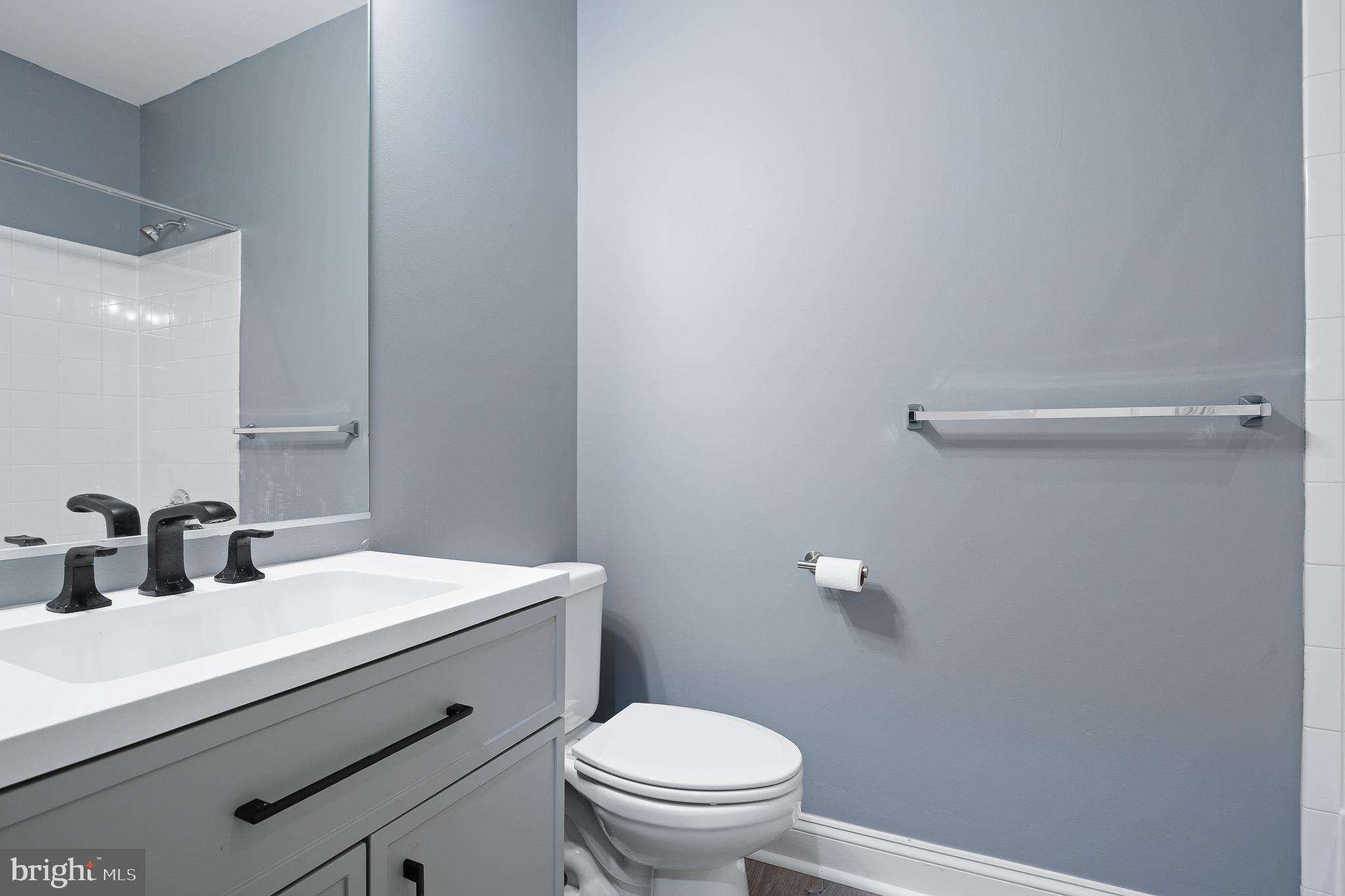 ASHTON ESTATES - Residential