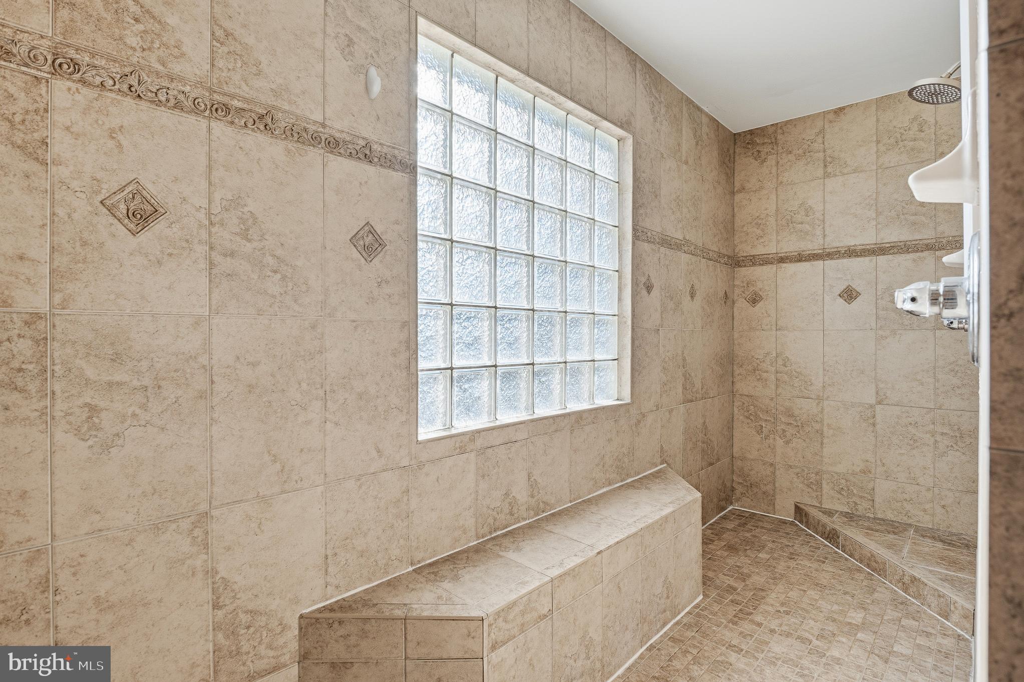 ASHTON ESTATES - Residential