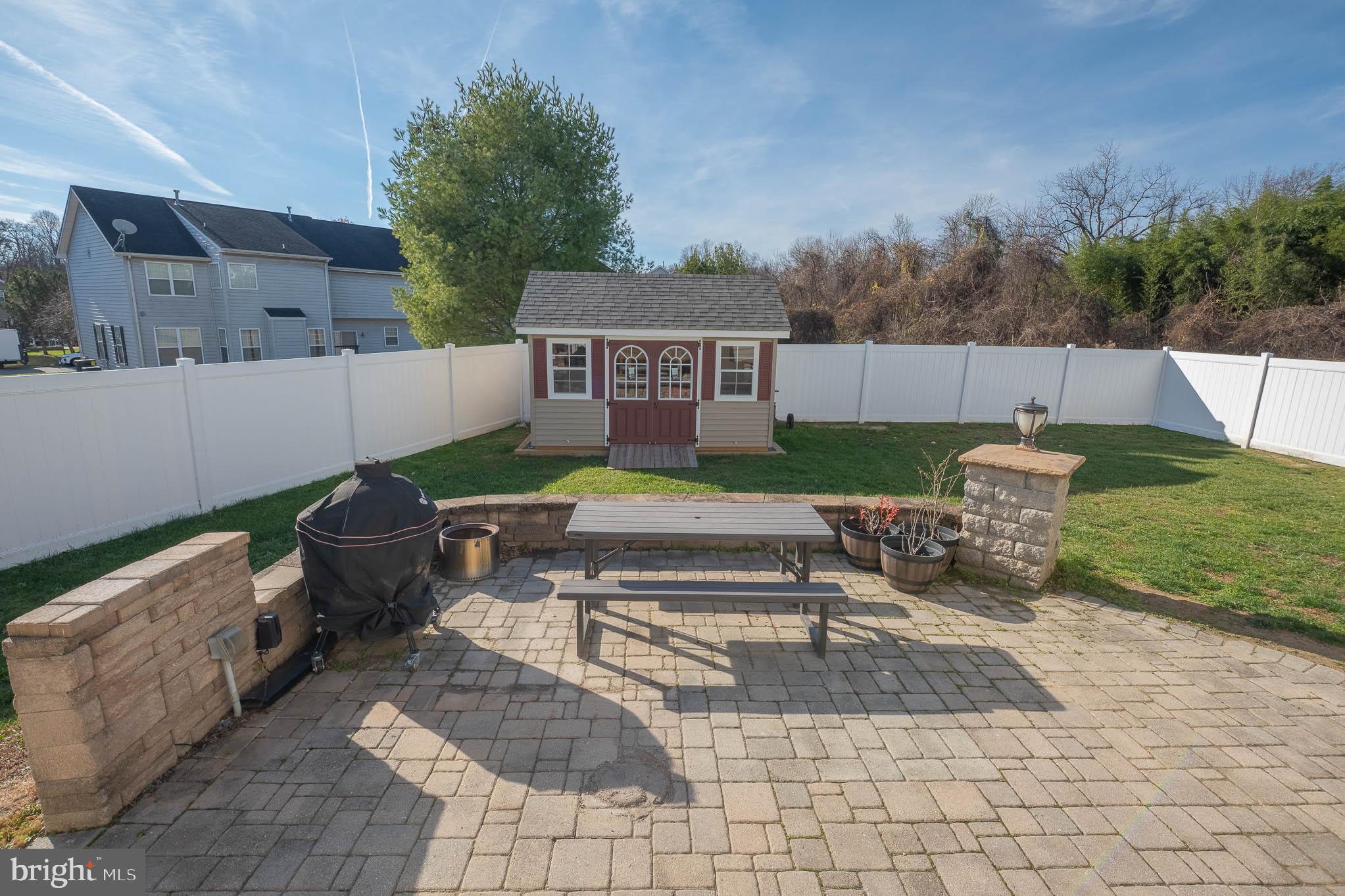 ASHTON ESTATES - Residential