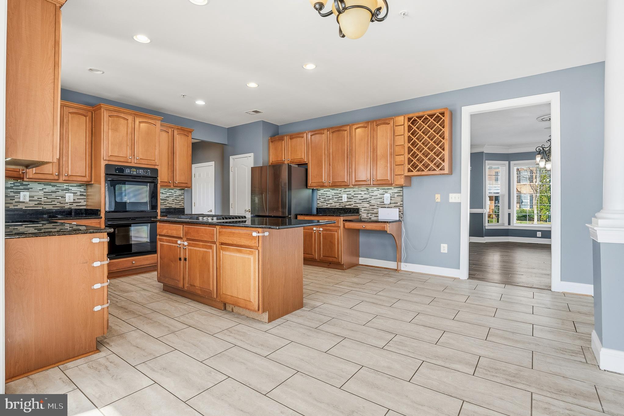 ASHTON ESTATES - Residential