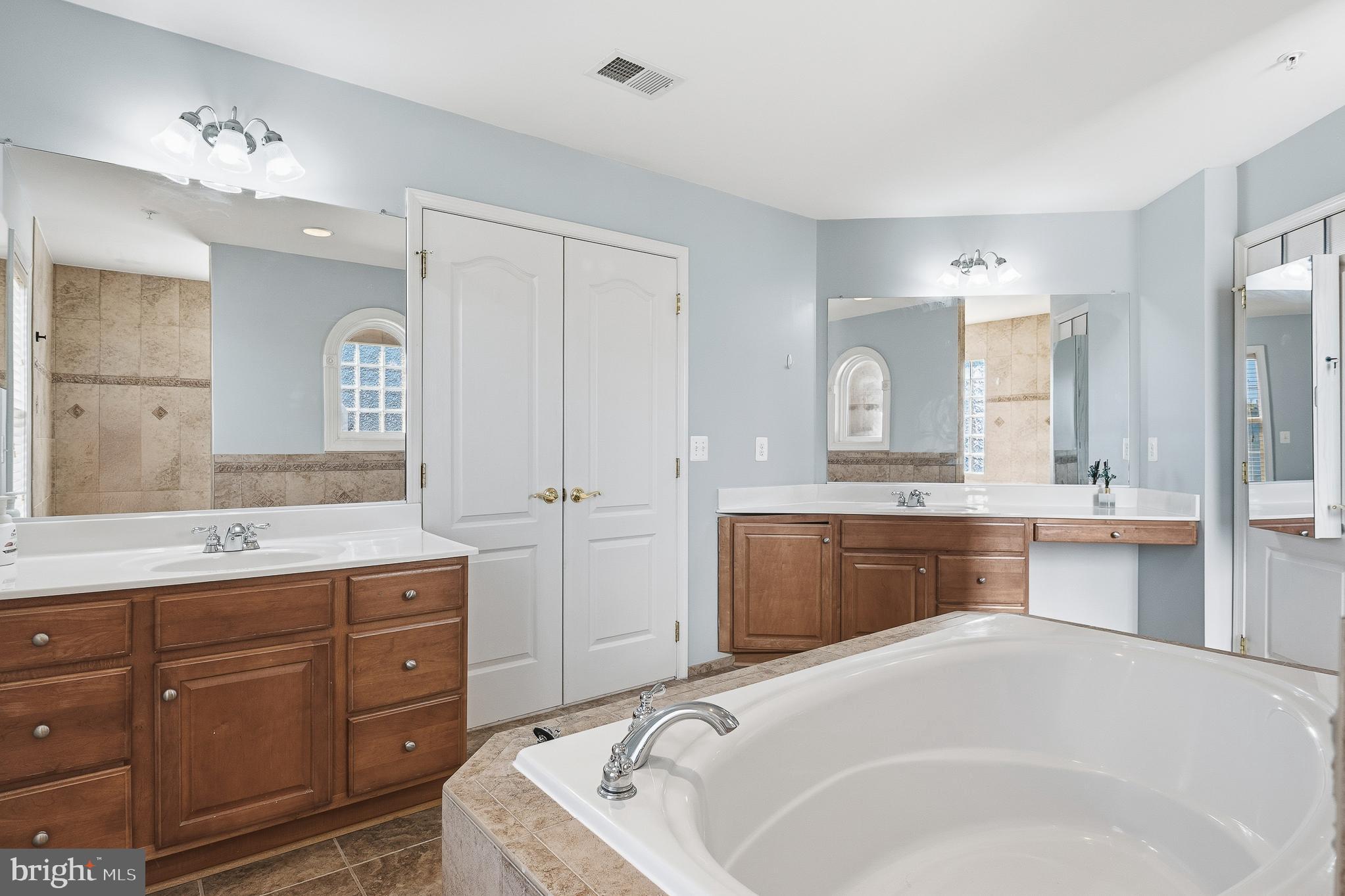 ASHTON ESTATES - Residential