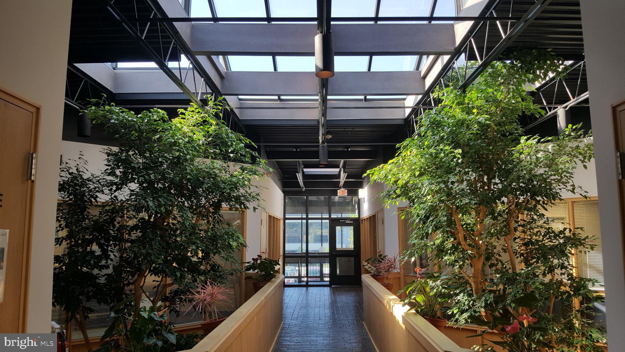 EXECUTIVE PARK NORTH - Commercial Lease