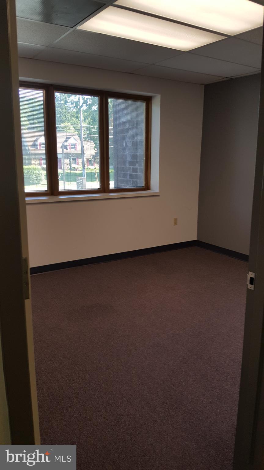 EXECUTIVE PARK NORTH - Commercial Lease