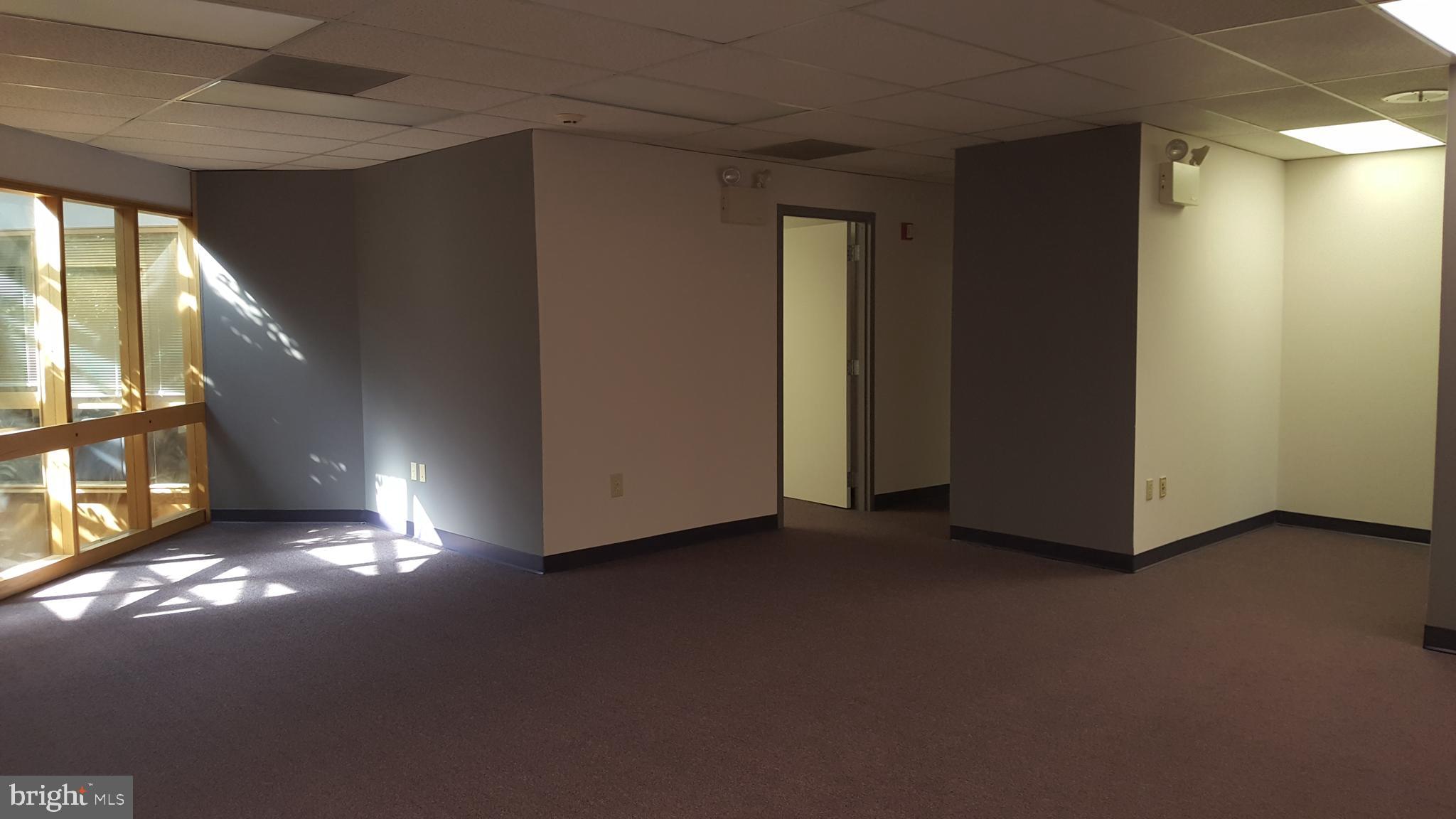 EXECUTIVE PARK NORTH - Commercial Lease