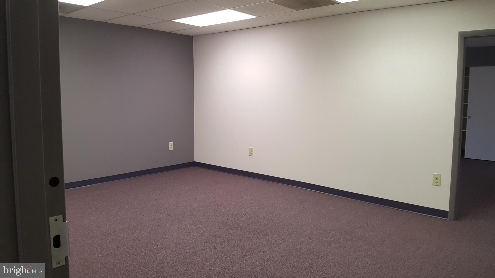 EXECUTIVE PARK NORTH - Commercial Lease