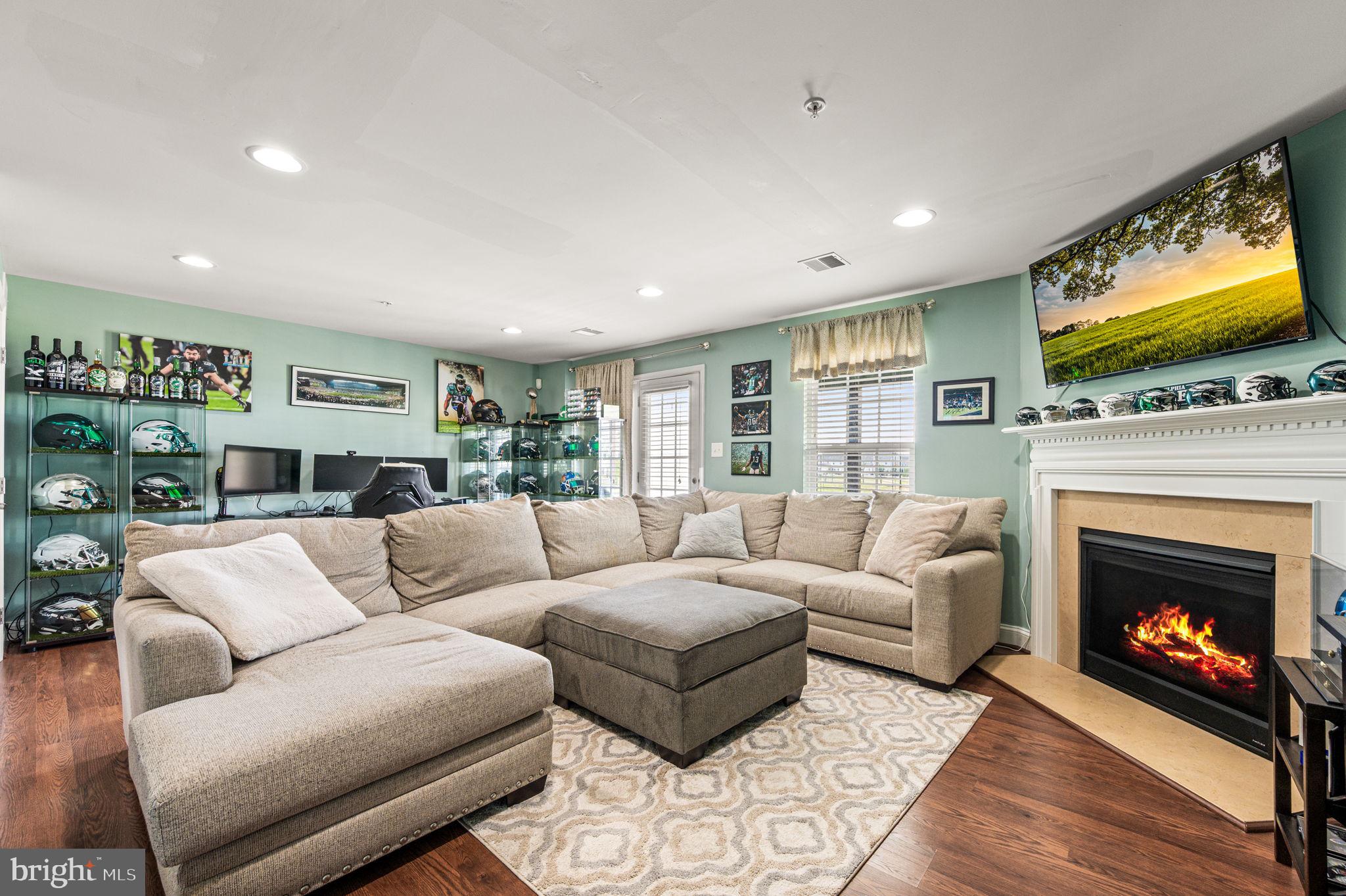 109 TULIP LANE