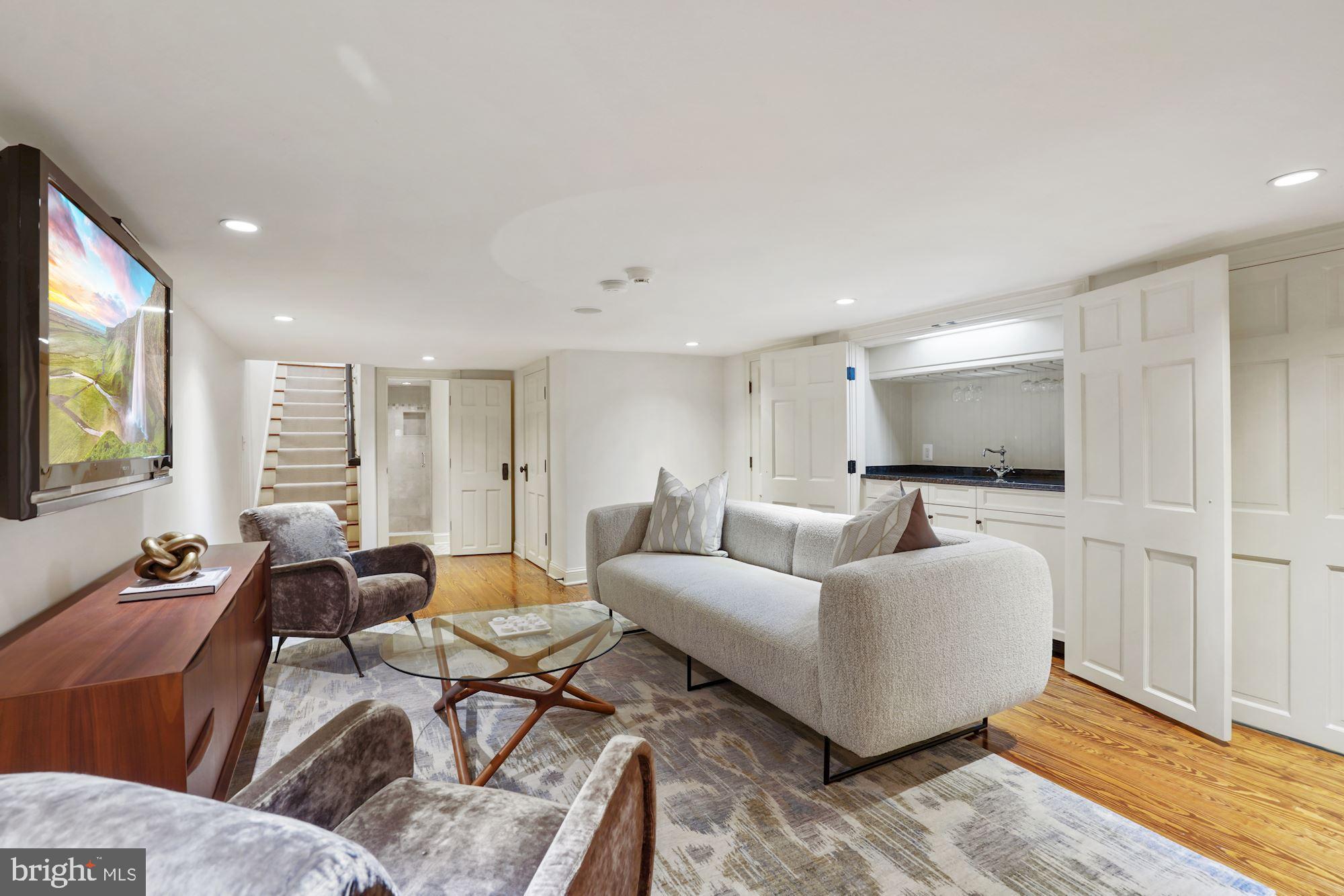 GEORGETOWN - Residential