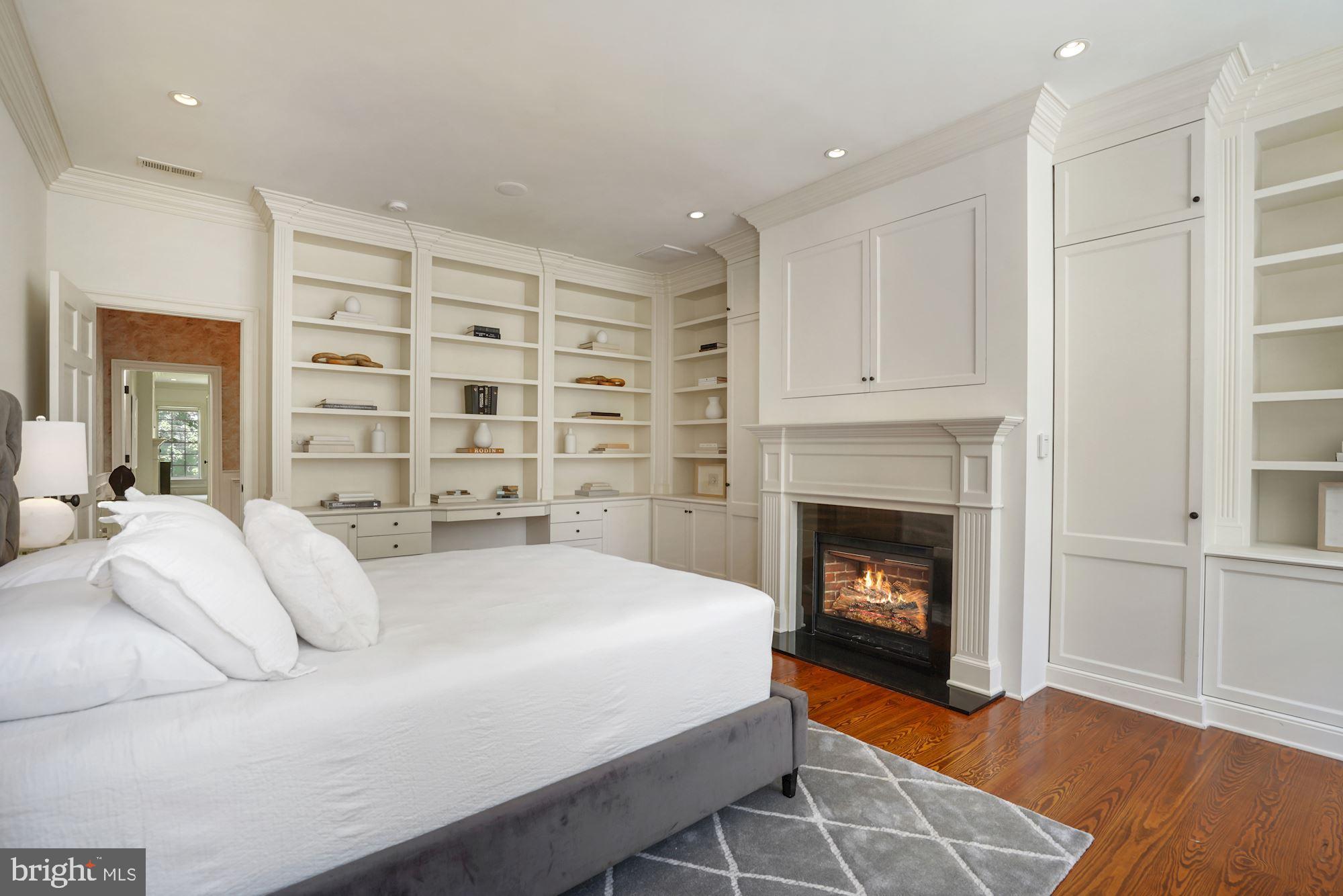 GEORGETOWN - Residential