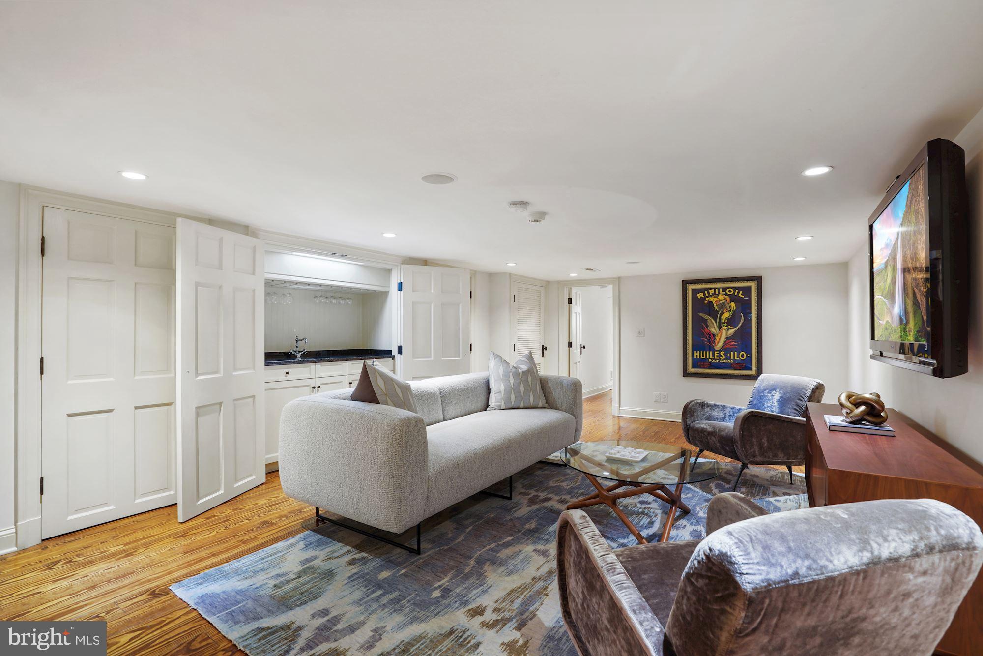 GEORGETOWN - Residential