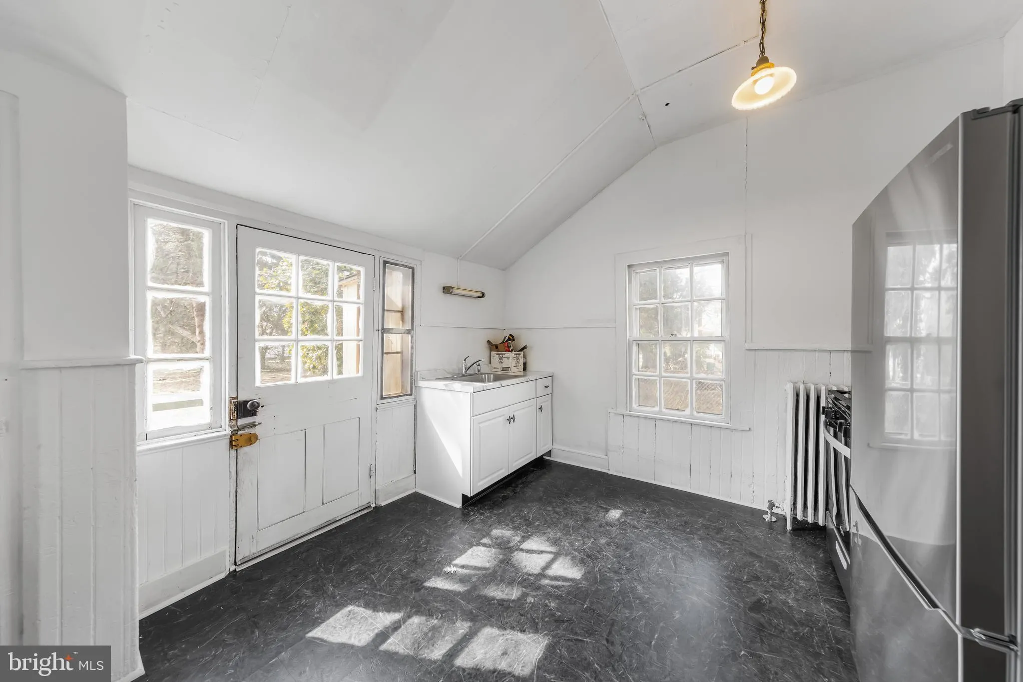 Salem, New Jersey 08079, United States, 4 Bedrooms Bedrooms, ,3 BathroomsBathrooms,Residential,Active,88820