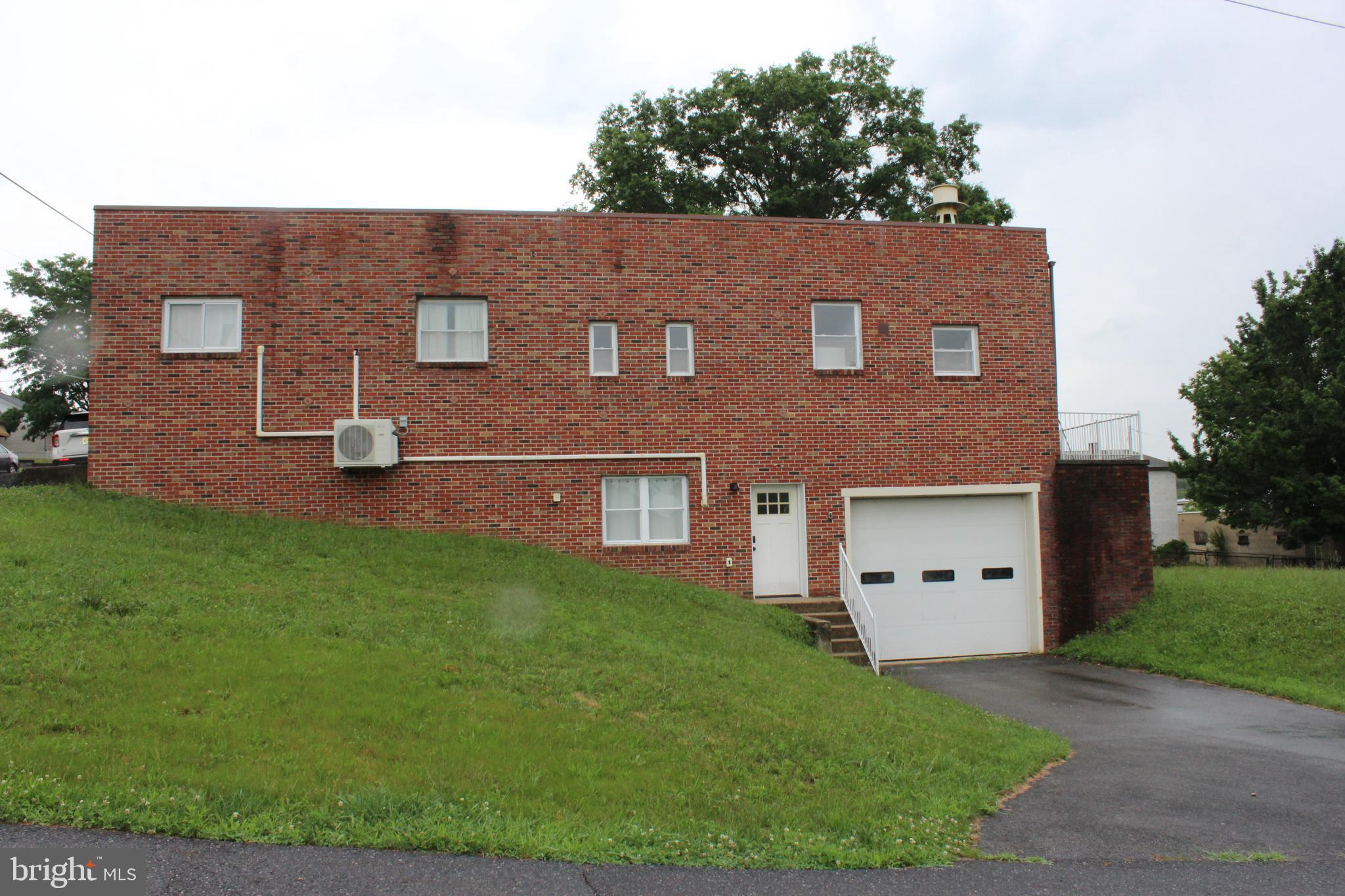 809 FIFTH STREET