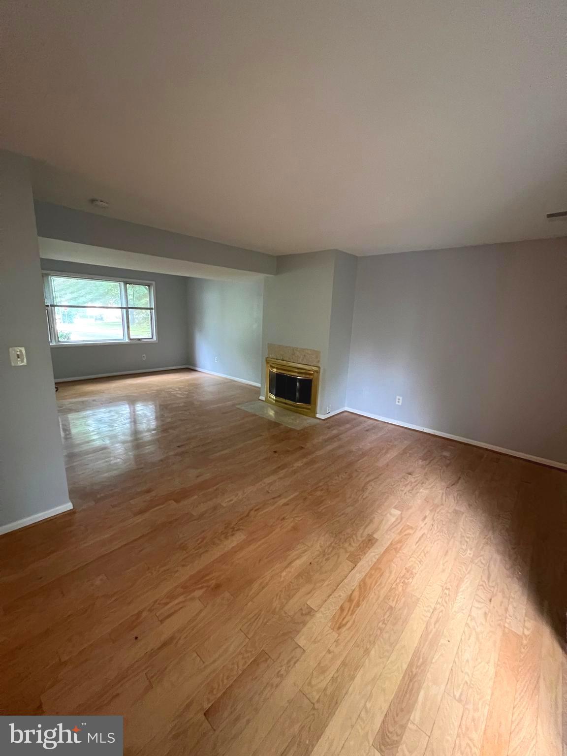 CHESTNUT HILLS WEST - Residential Lease